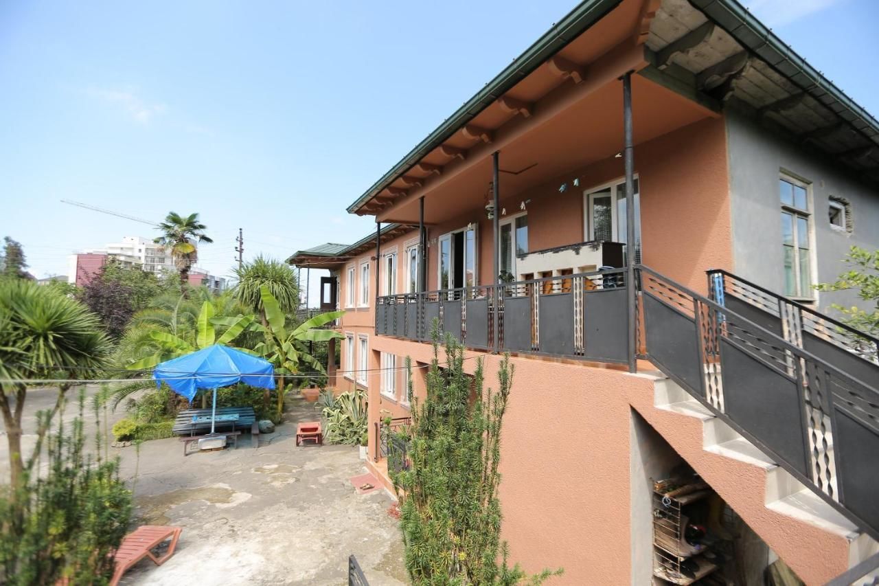 Гостевой дом Manana Guest House Батуми-20